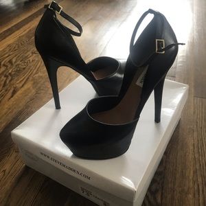 Steve Madden Pumps